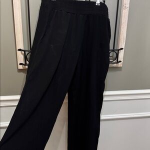 CAbi Black wide leg pants. Flowy!